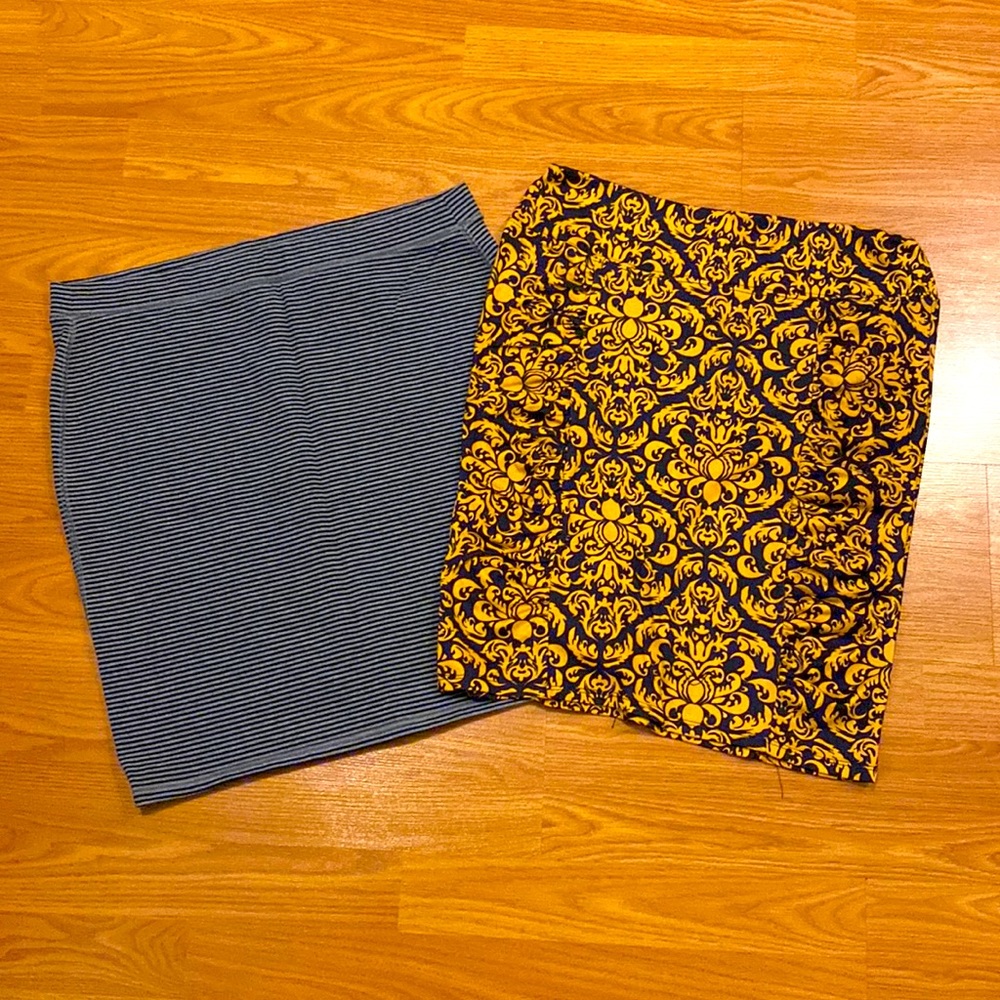 BOGO Old Navy midi stretch Skirt Buy one get one free